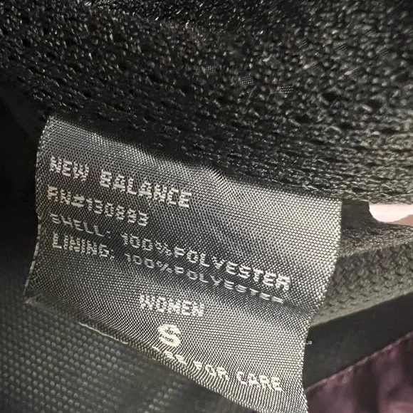 New Balance- Womens Small, Iridescent Purple Full Zip Jacket- Mesh inside - Picture 5 of 5